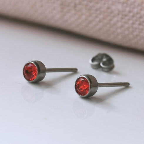 Light Siam Red Crystal Titanium Stud Earrings, 4mm